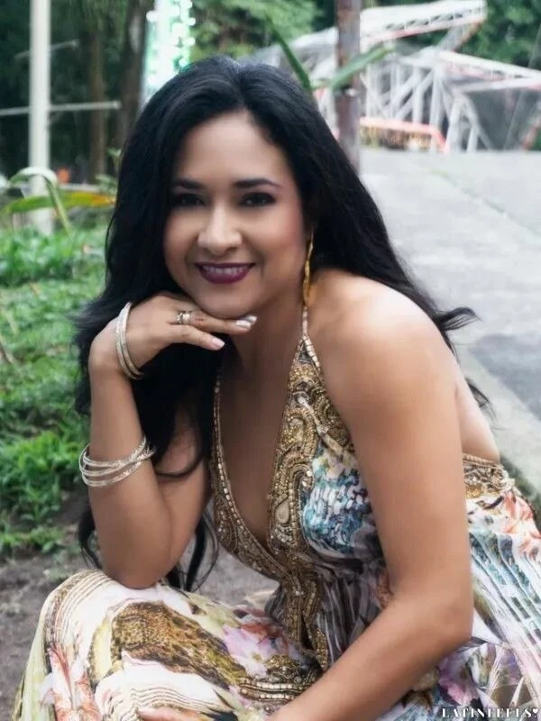 Carolina Profile image 4