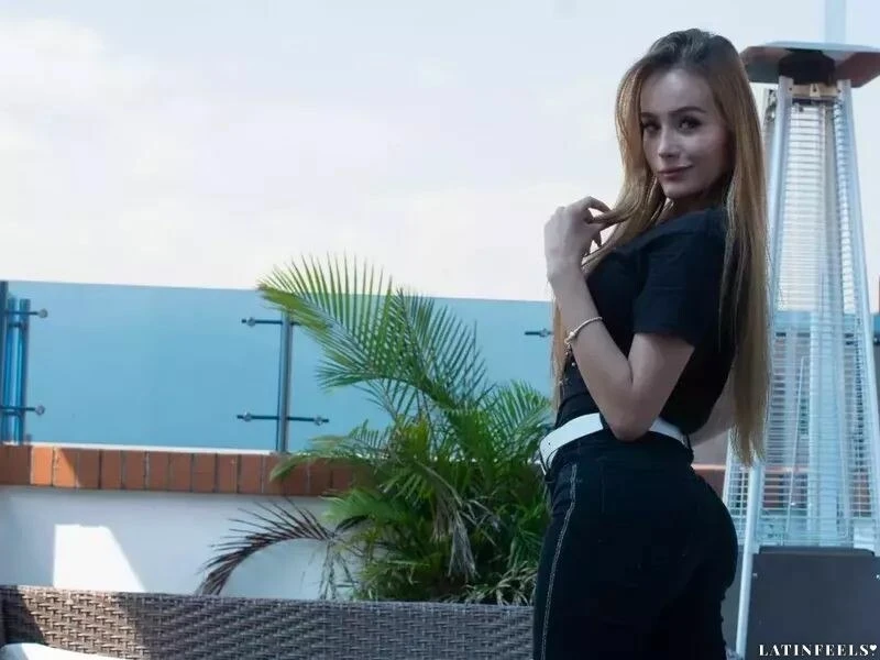 Paola Profile image 2