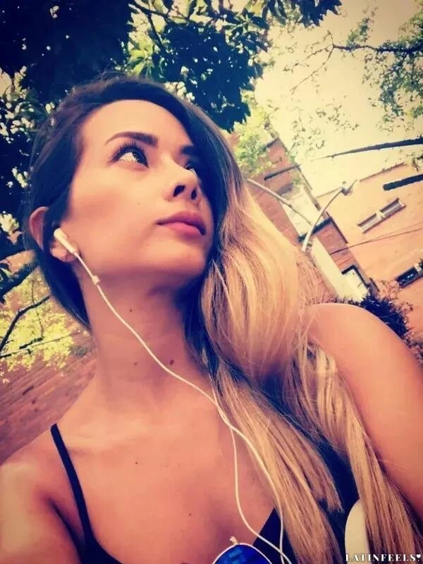 Paola Profile image 1