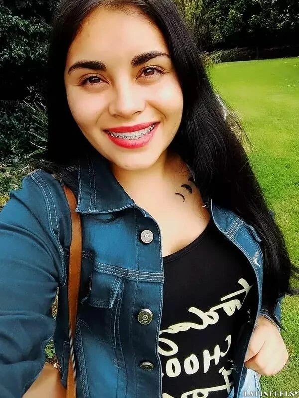 Laura Profile image 1